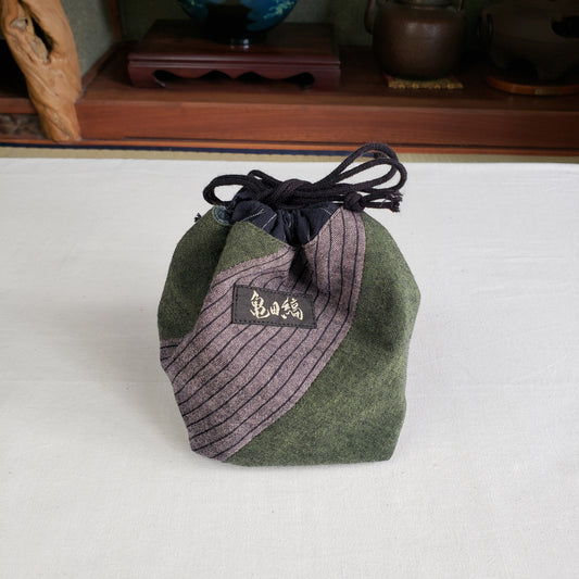 丸巾着 30Bと無地緑