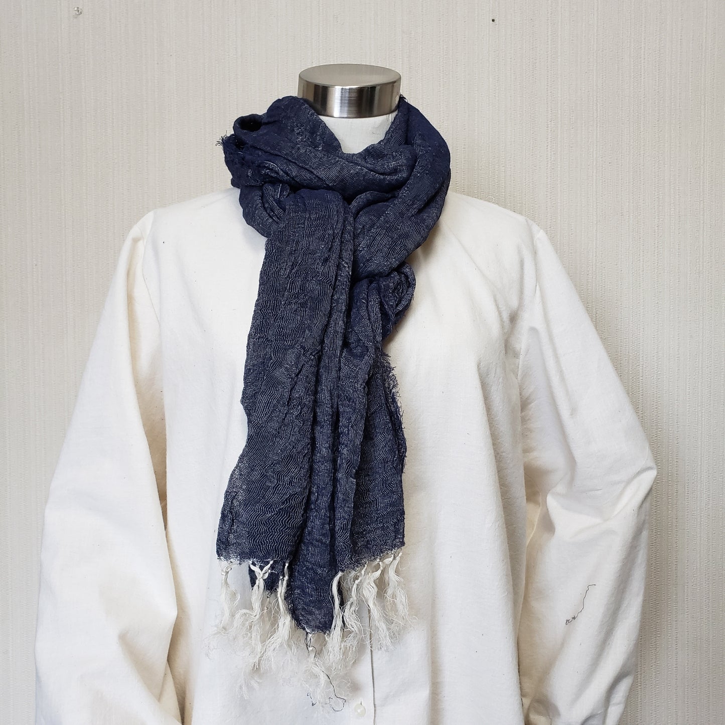 Kameda stripe Karami woven stole long navy blue