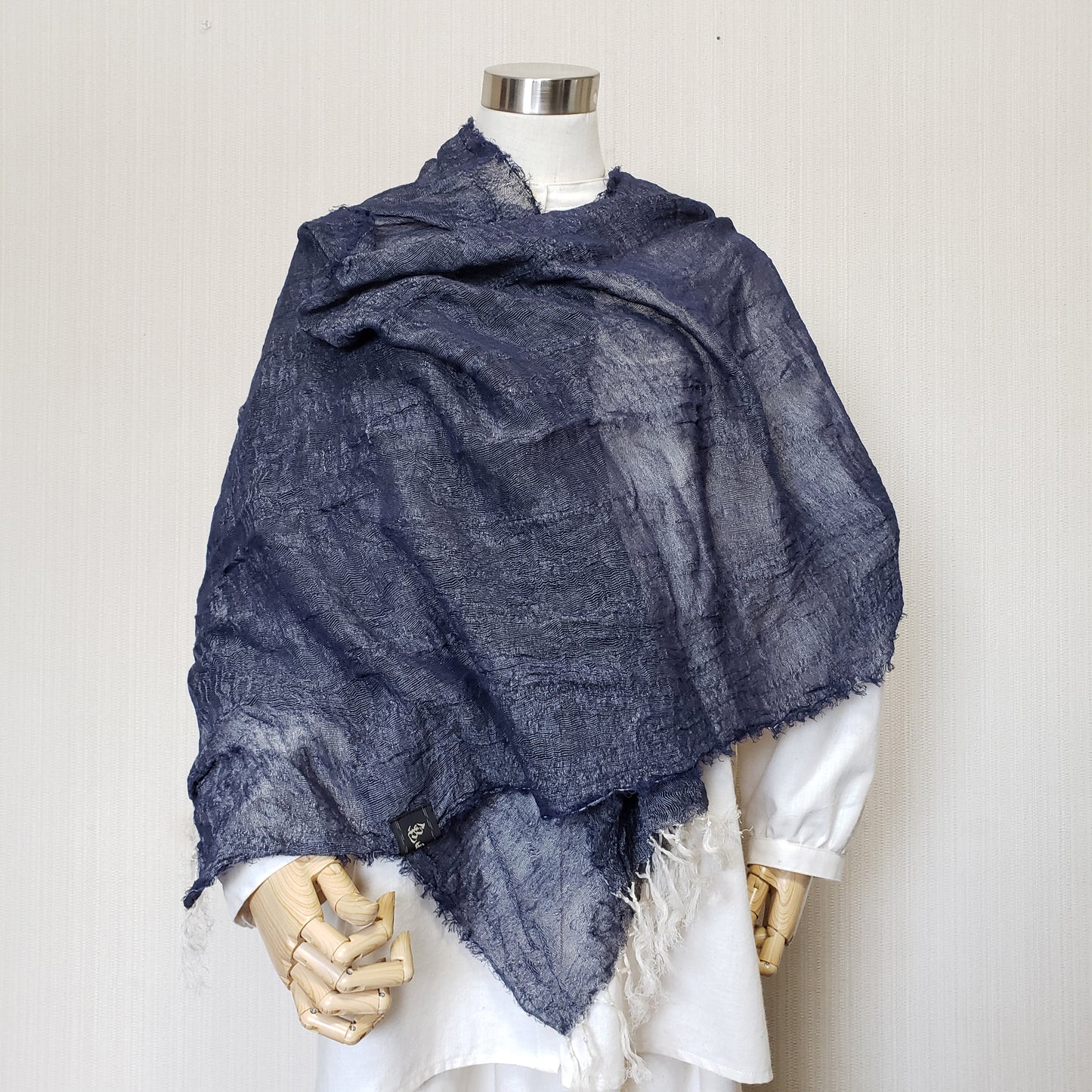 Kameda stripe Karami woven stole long navy blue