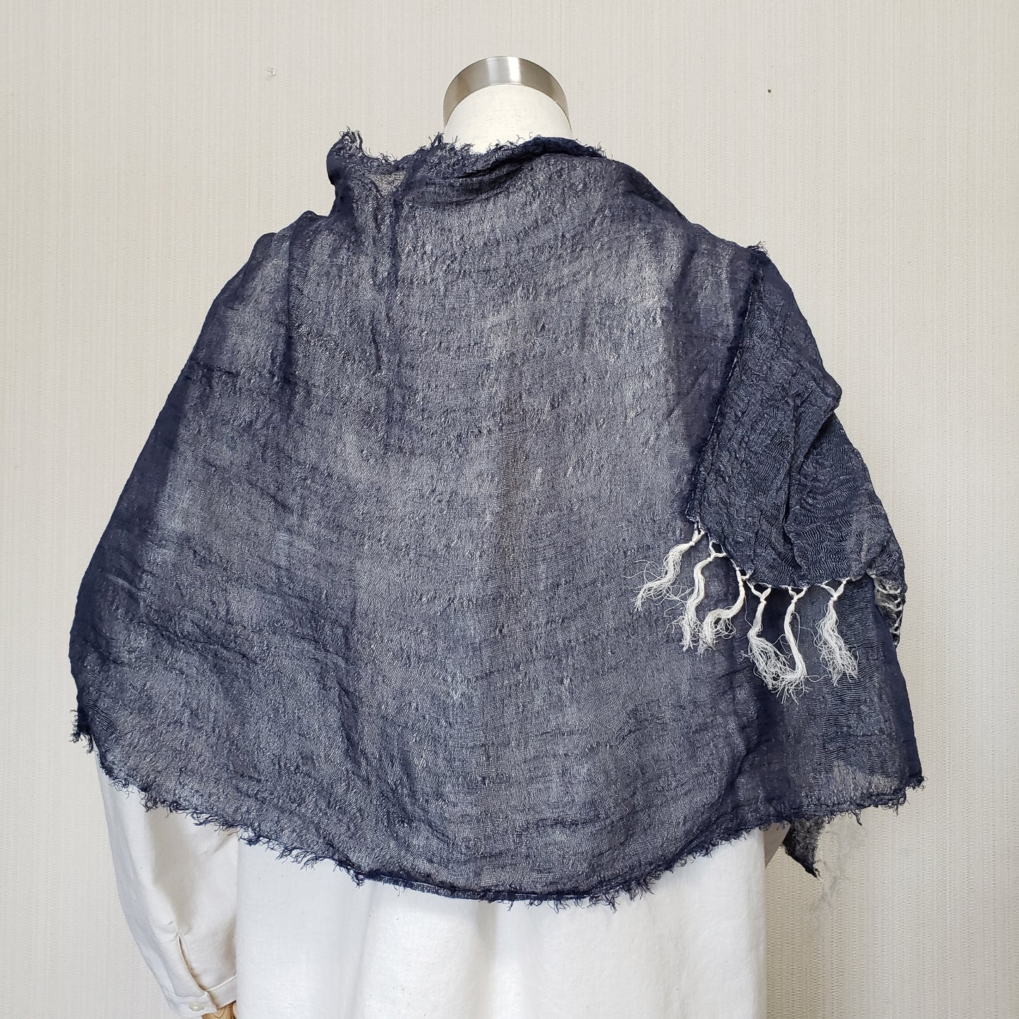 Kameda stripe Karami woven stole long navy blue