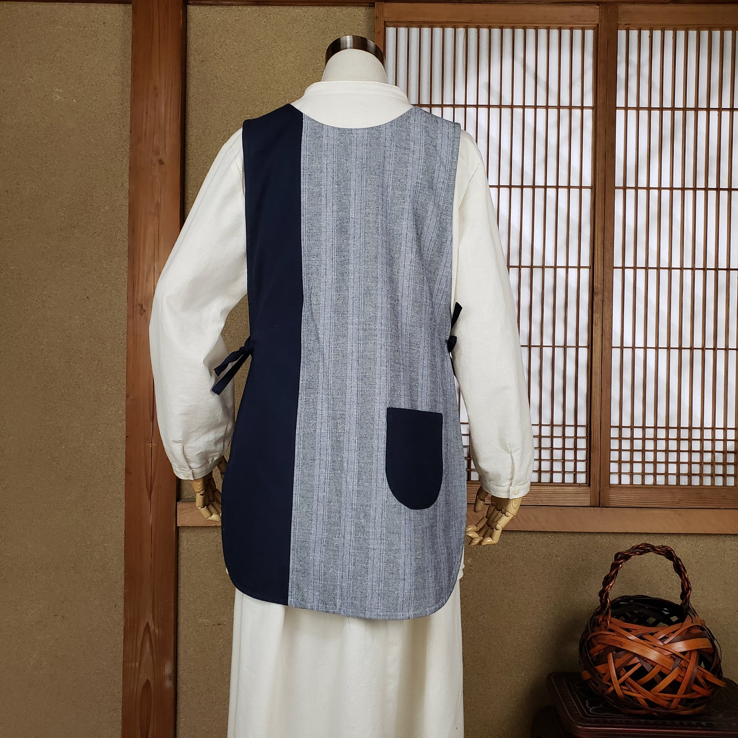 切り替えどん晴エプロン 38Bと紺