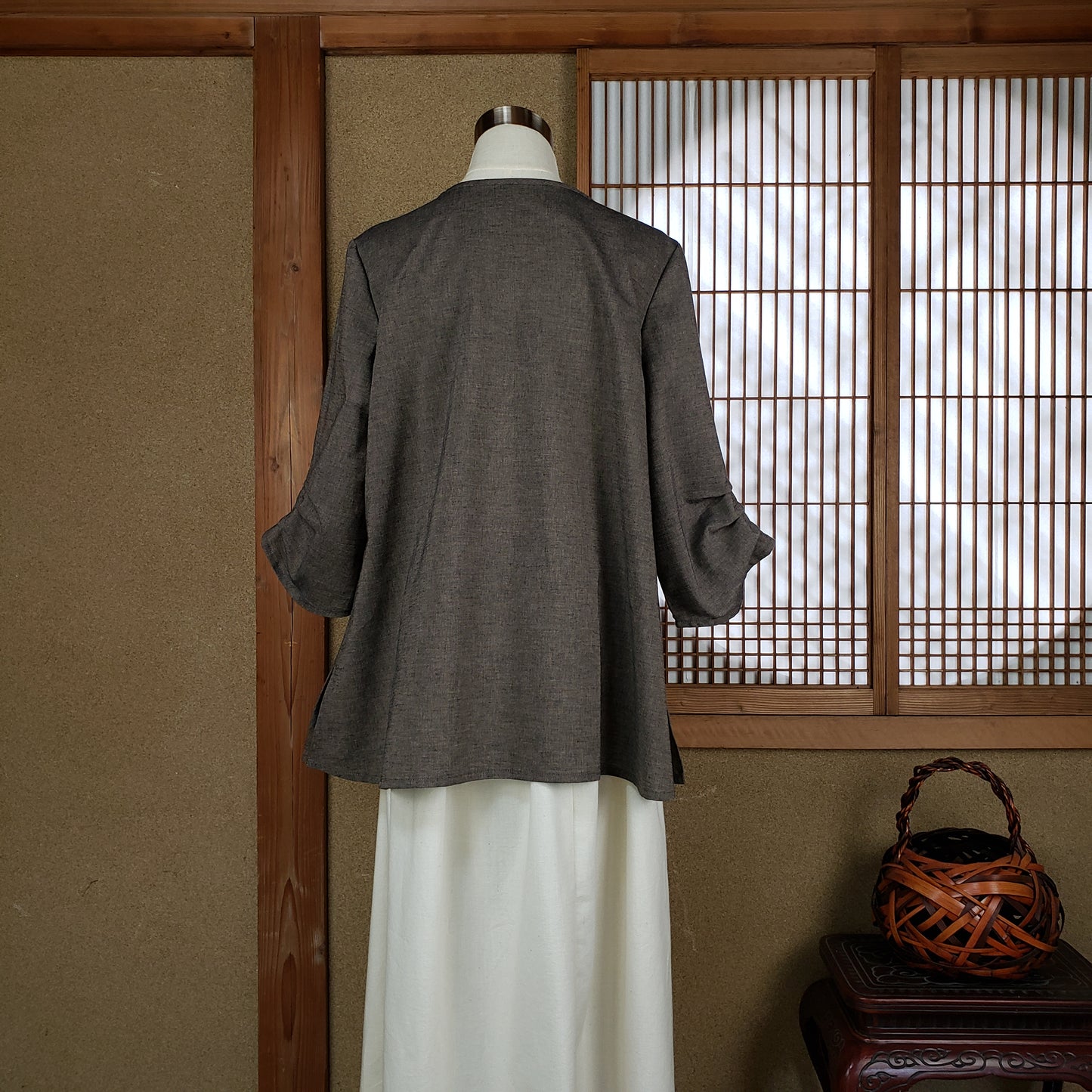 819 袖タックチュニック 薄地無地ベージュ
