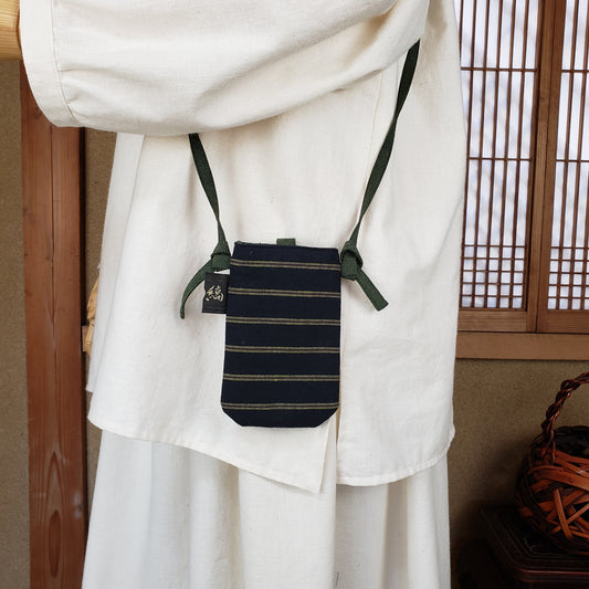 スマホケース小 4B横