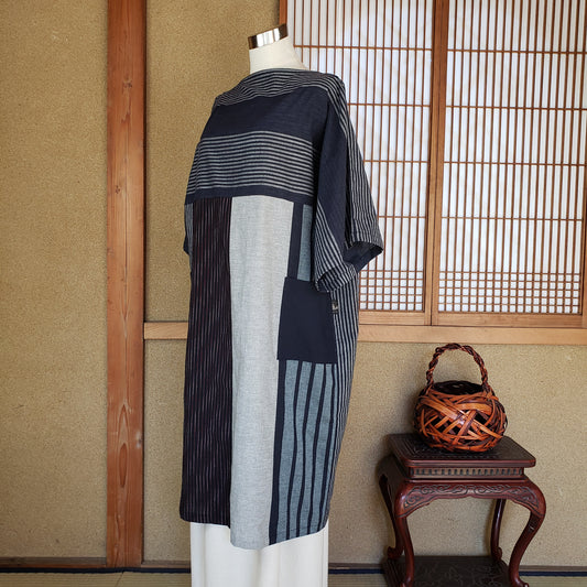 22053 ハギハギTワンピース